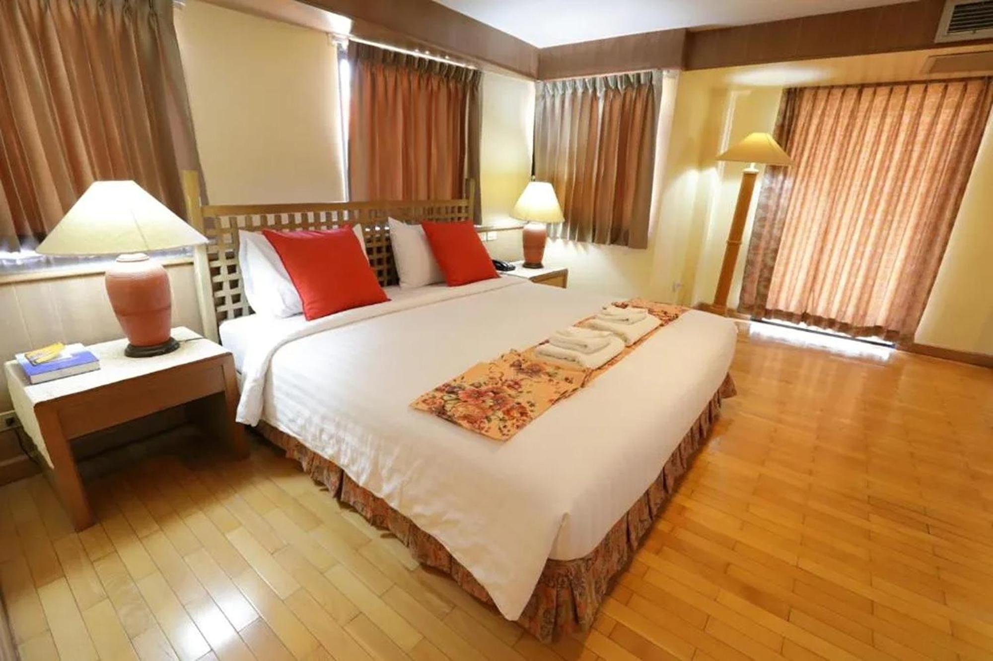 Pin Hotel Lampang Exterior photo